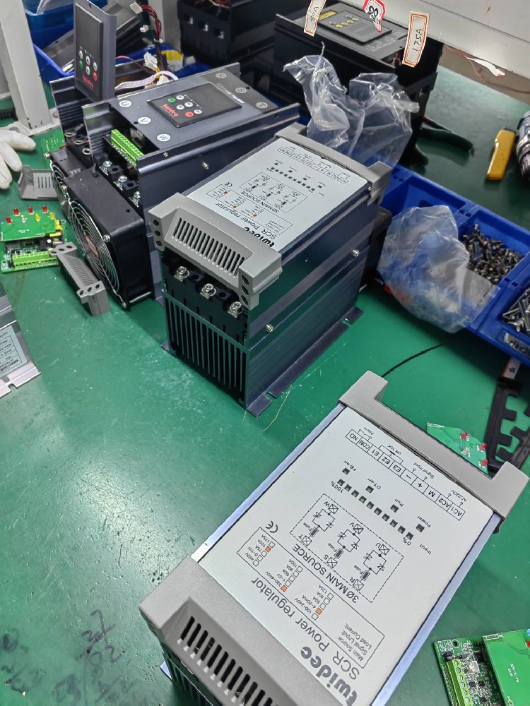 �����������Ķ��ѹ��������Ӧ�ó����к����ƣ���������������