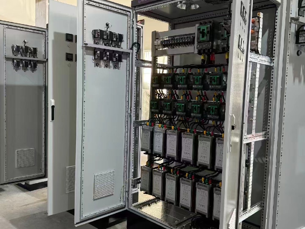 �ڹ����ͨ�Ĺ���ϵͳ�У�����������������������Ӧ������Щ����֮������������������