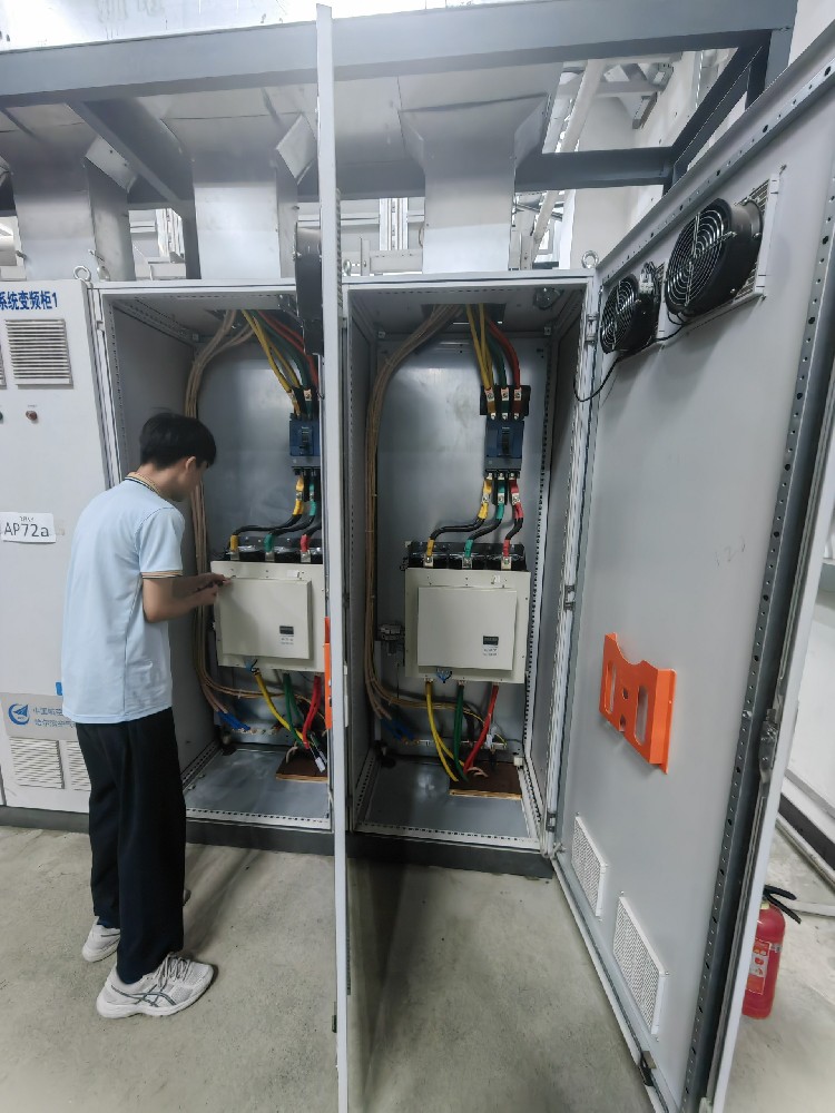 ���˷������óͷ��¿��������������������ƶ���ҵ��ɫǰ��